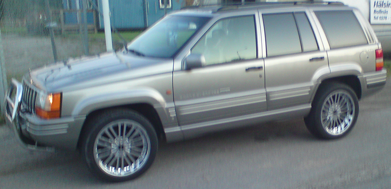 Fälgar Zerooq Model 1226 CHROME & 275/40 R20, Jeep Grand Cherokee 1998