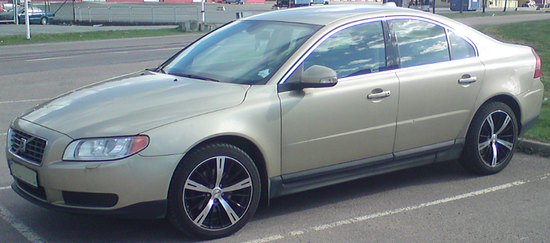 Fälgar Inovit Rotor Black och 235/40 R18, Volvo S80 2008