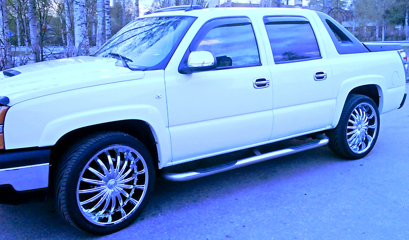 Fälgar Zero Karizzma CHROME med Vredstein 305/35 R24, Chevrolet Avalanche 2004