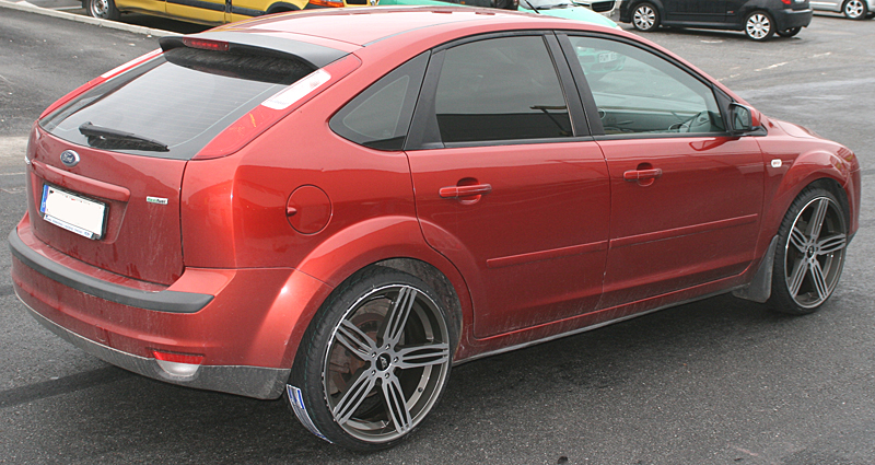 Fälgar Zerooq Streetracer Gun Metal Polished och 225/30/20, Ford Focus 2007