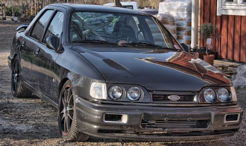 Ford Sierra Cossworth 1989 Fälgar Boss Redline och 215/35 R18, Ford Sierra Cossworth 1989