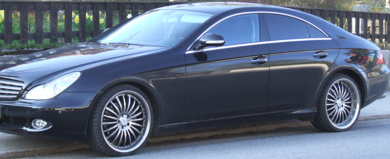 Fälgar PDW C16, fram 8.5x20 med 245/30 R20, bak 9.5x20 med 285/25 R20, Mercedes CLS 2005