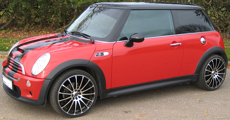 Fälgar Wolfrace Pro-Sprint Black Polished med 215/35 R18, Mini Cooper S 2004