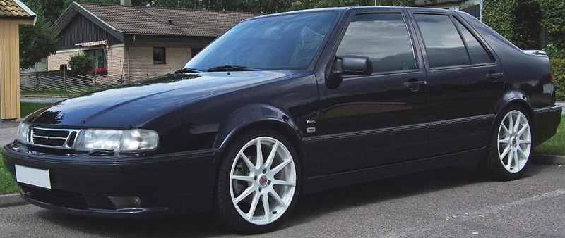 Fälgar Inovite White och 215/40 R18, SAAB 9000 Aero 1997