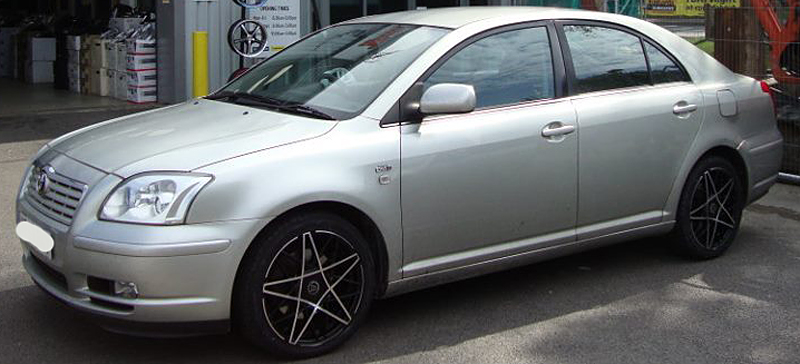 Toyota Avensis Fälgar Wolfrace Nitework och 225/45/17, Toyota Avensis