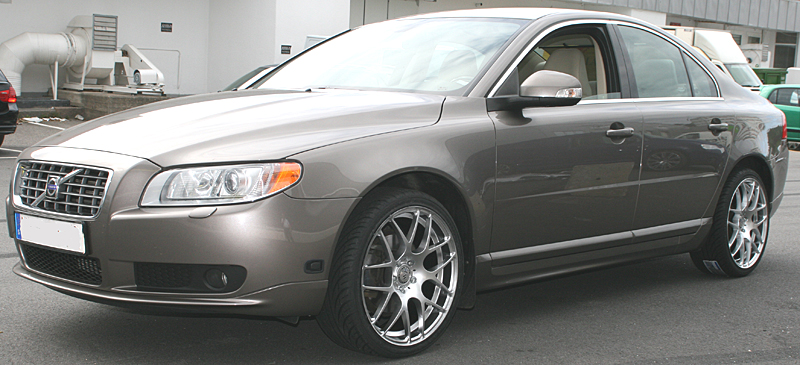 Fälgar Zerooq AS033 Brilliant Silver och 235/35/19, Volvo S80 2008