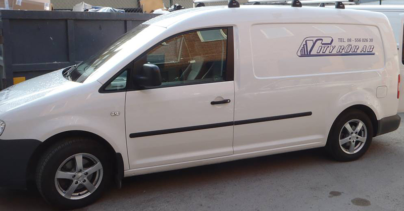 VW Caddy 2010 Fälgar Dezent Re och 195/65 R15, VW Caddy 2010